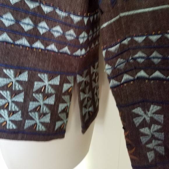 Fabulous embroidered & beaded jacket - Picture 5 of 8